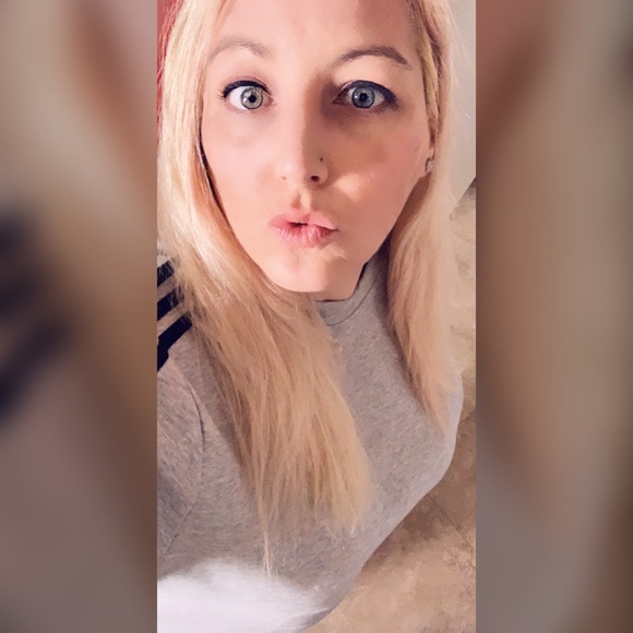 Meet your Posher, Shannon - Picture 3 of 10